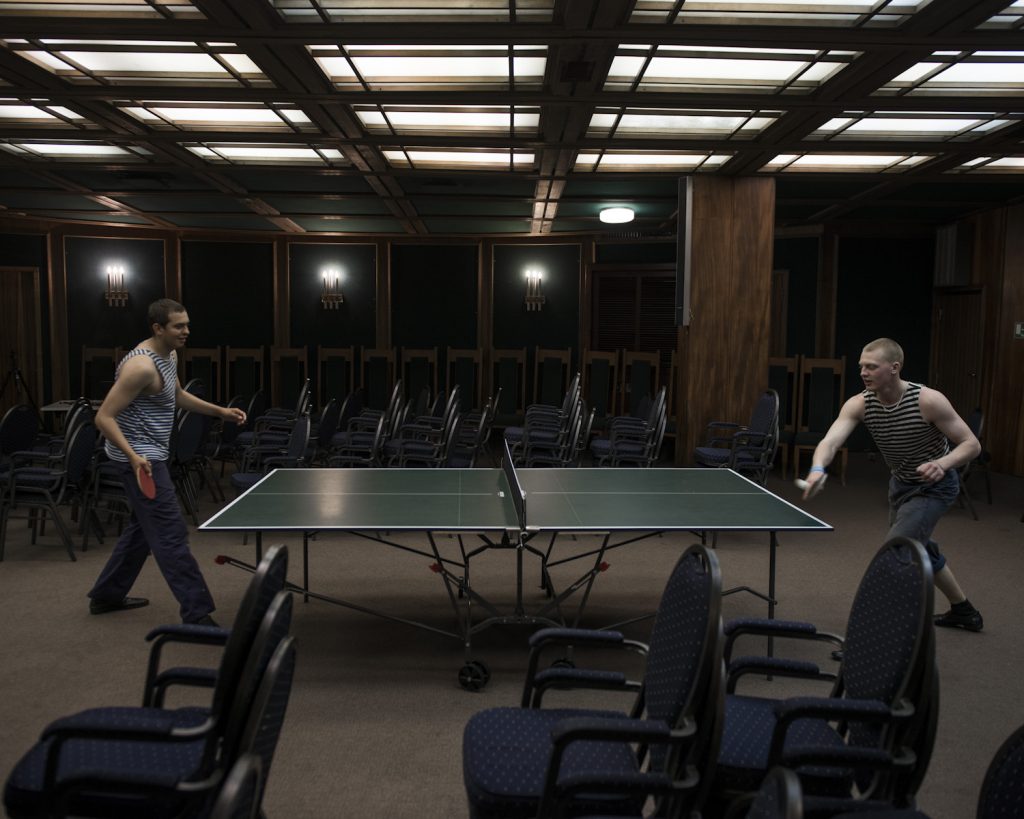 During off-peak hours, cadets organize table tennis tournaments int he conference room. Other activities are available: a sports room, music instruments, film screenings.